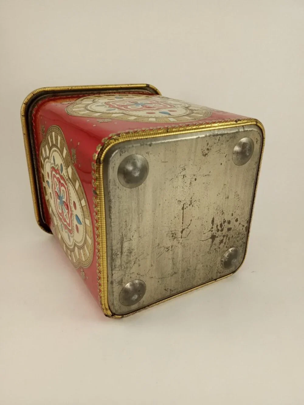 vintage Baret Ware Square Biscuit Tin, Candy Box, England ornate finial red gold
